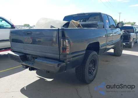 1999 Dodge Ram 1500 St из США, поврежденный, VIN 3B7HC13Z3XM517245